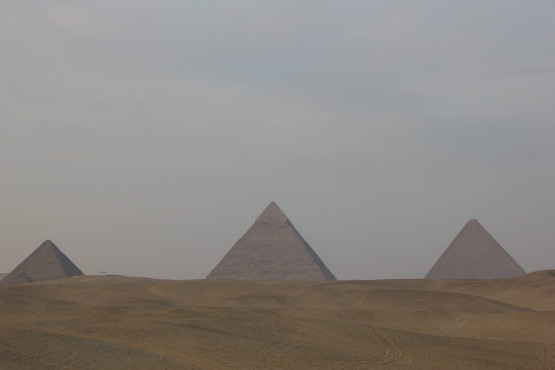 ３つのピラミッド