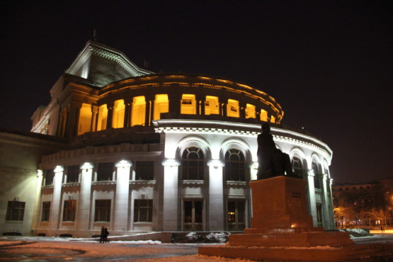 アルメニアの劇場